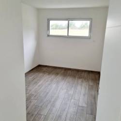 Pose de parquet dans une maison construction sur le secteur de Blain