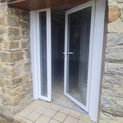 Pose d'une menuiserie en r�novation