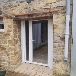 Pose d'une menuiserie en r�novation